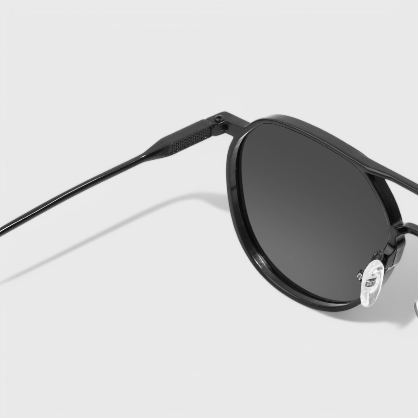 Black — Monarch